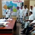 Congress Committee reached the Collectorate