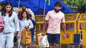 Wrestlers, the pride of the country, in custody
