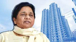 BSP-supremo-Mayawatis-brother-and-sister-in-law-were-given-261-flats-at-almost-half-the-price-1