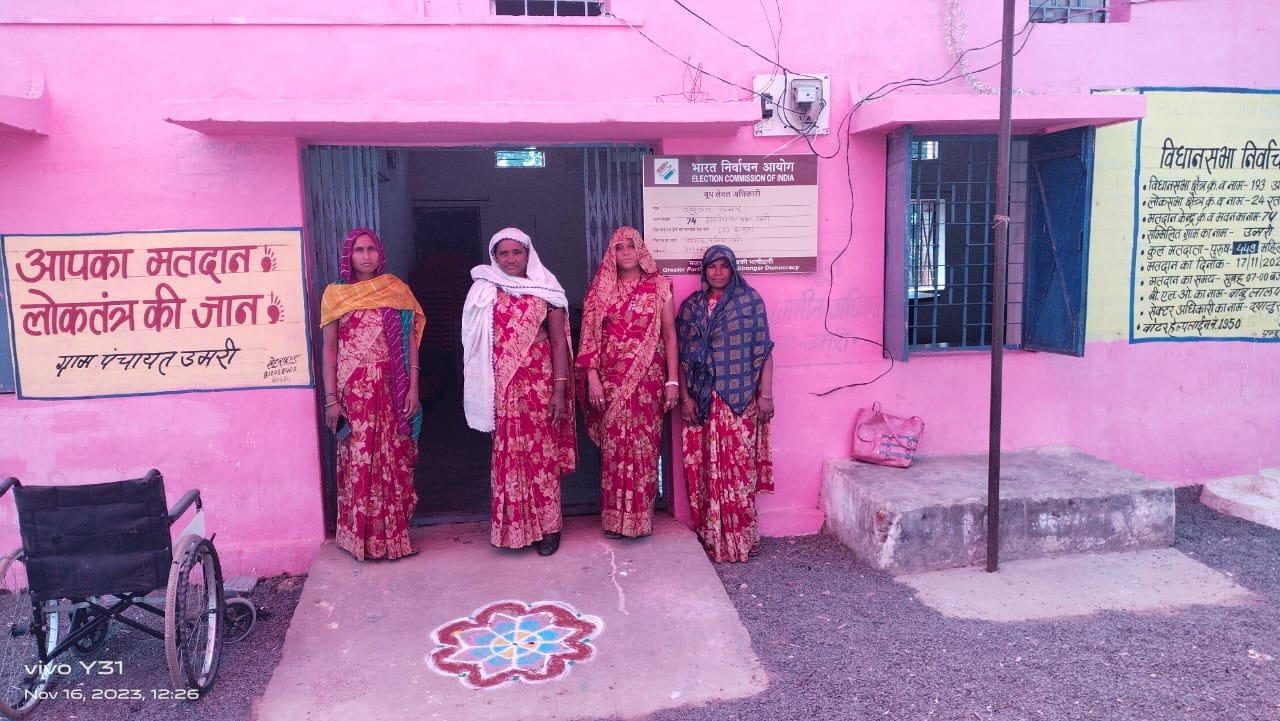 124 pink polling booths built in urban areas in the district