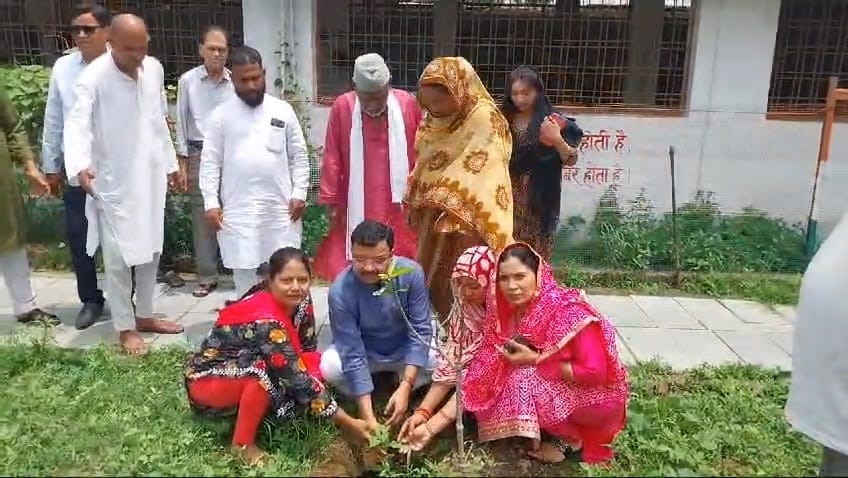 Rewa Today : Rafat Warsi reached Rewa