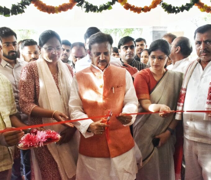 Deputy CM inaugurated the SDM Huzur office building